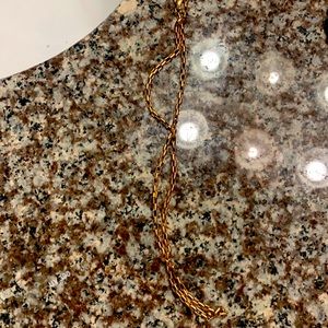 chain necklace never worn